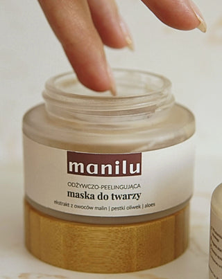 Подхранваща маска-скраб за лице с костилки от маслини и масло макадамия Manilu - 3